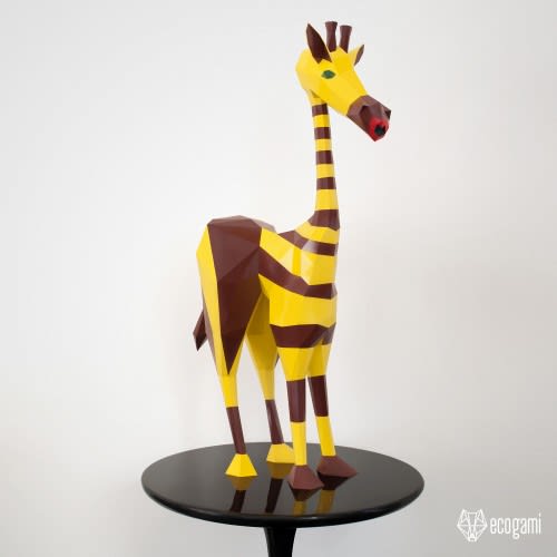 Raffe, the giraffe papercraft